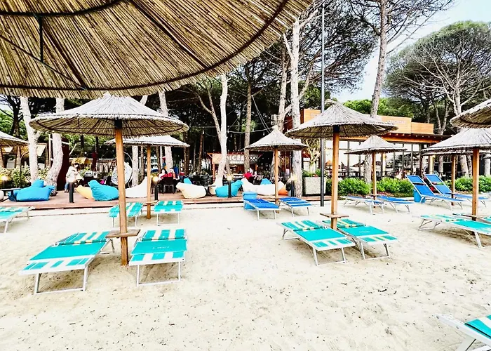 Deluxe Garden Apartment At Marea Resort