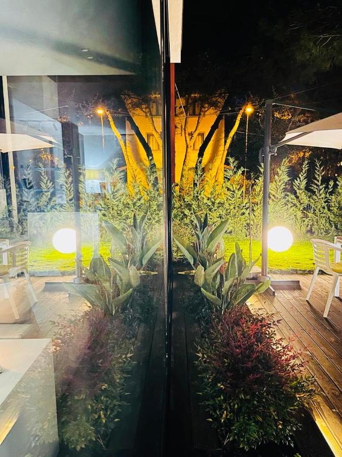 Deluxe Garden At Marea Golem (Tirana)