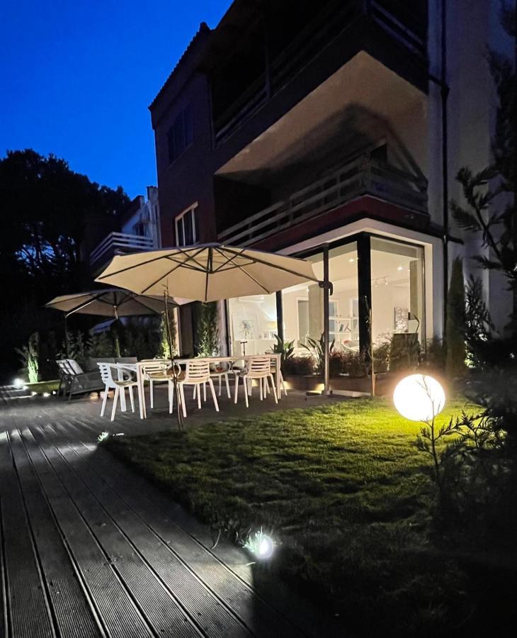 Апартаменты Deluxe Garden At Marea
